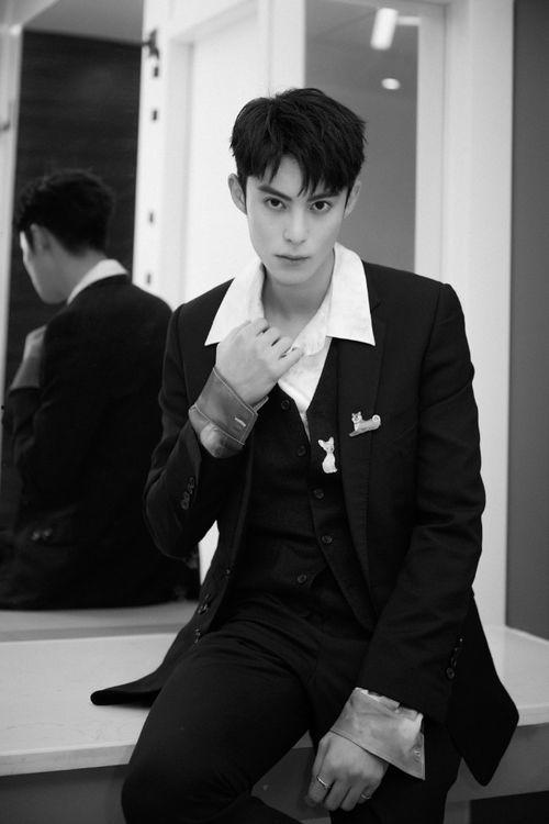 王鹤棣爆料新闻最新消息,揭秘娱乐圈不为人知的幕后故事 第1张 王鹤棣爆料新闻最新消息,揭秘娱乐圈不为人知的幕后故事 第1张